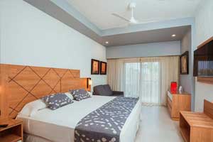 Standard Room, Garden View - Hotel Riu Santa Fe